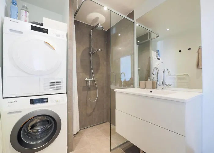 New Danish Design Flat - 10 Minutes To Centre アパート *